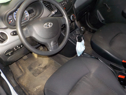 Hyundai I10 Pluk-Selv-Bil Med OEM Nr. Ophugger Fra Hyundai Ophugger