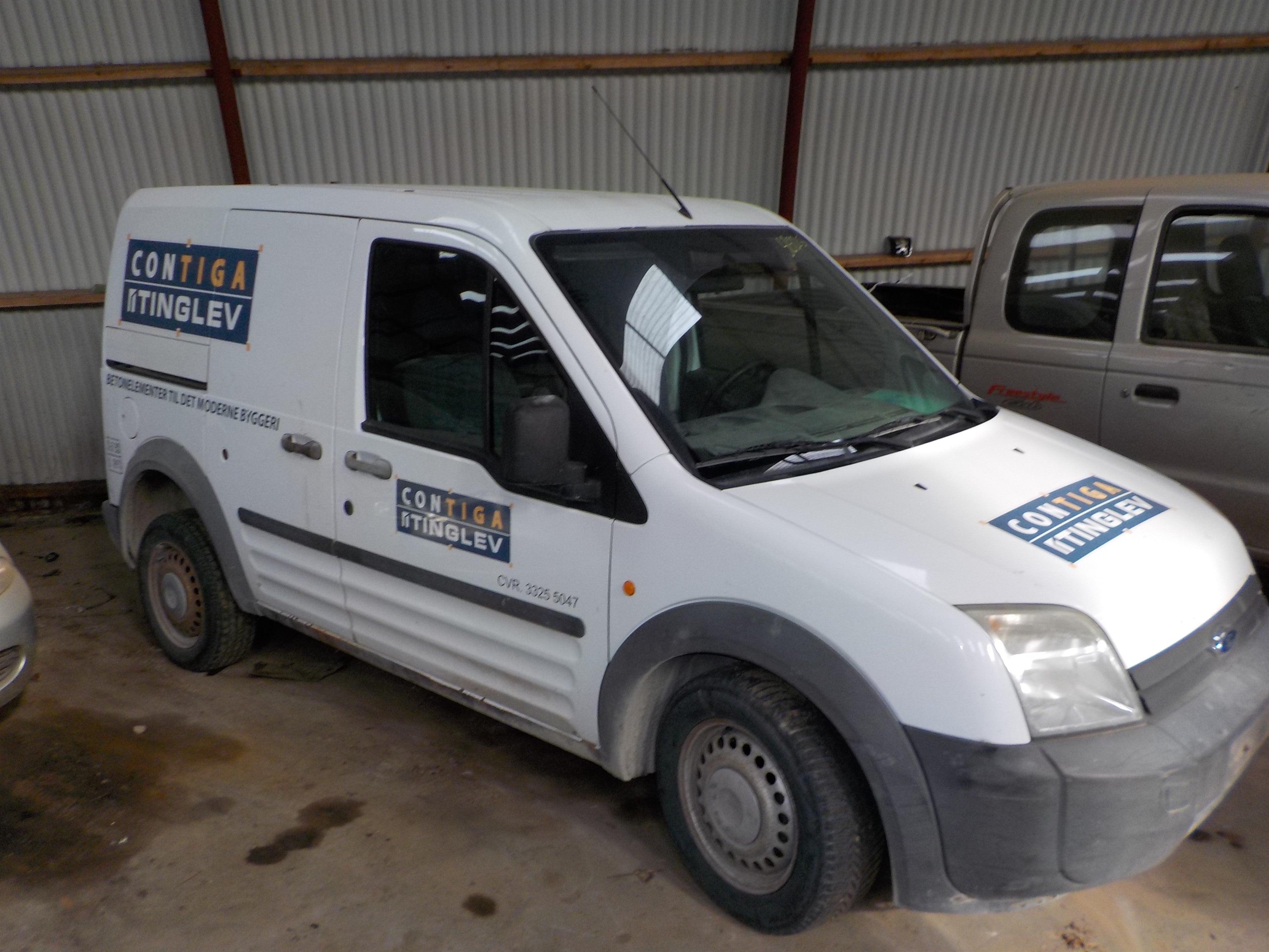 Ford Transit Connect Pluk-Selv-Bil Med OEM Nr. Ophugger Fra Ford Ophugger