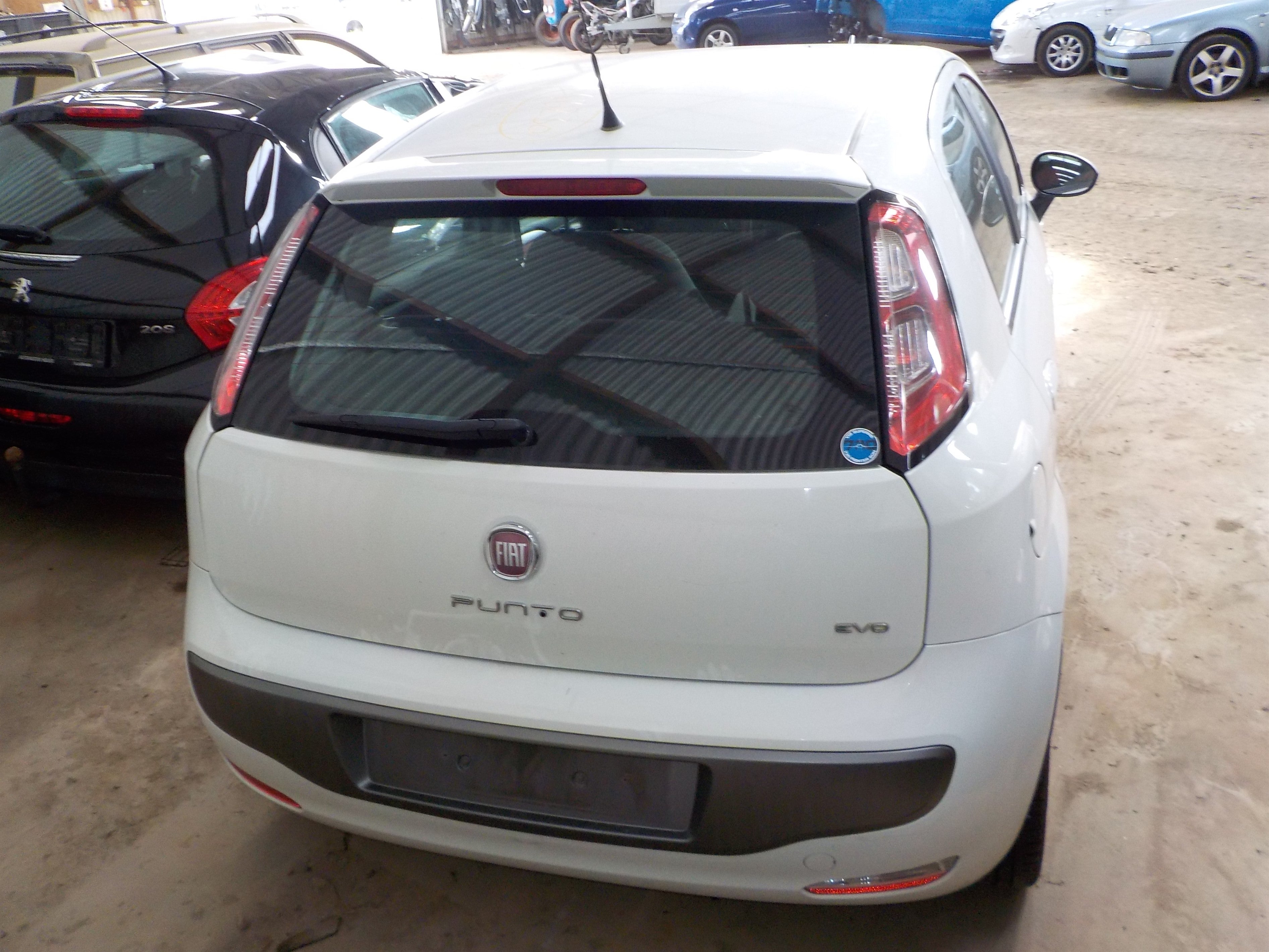 Fiat Punto Evo Pluk-Selv-Bil Med OEM Nr. Ophugger Fra Fiat Ophugger
