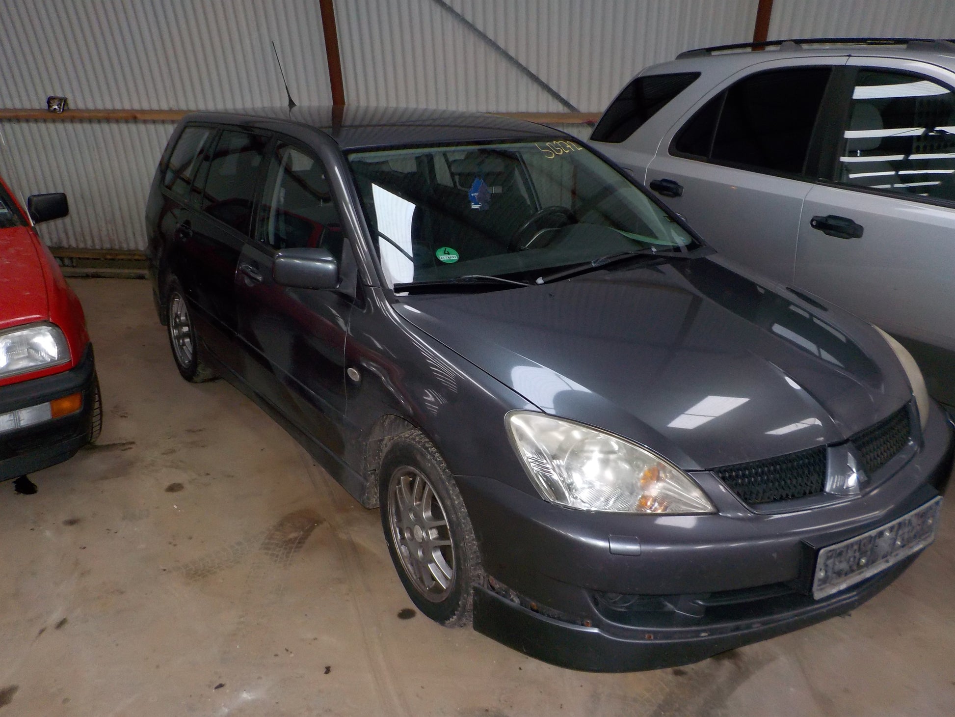 Mitsubishi Lancer Pluk-Selv-Bil Med OEM Nr. Ophugger Fra Mitsubishi Ophugger