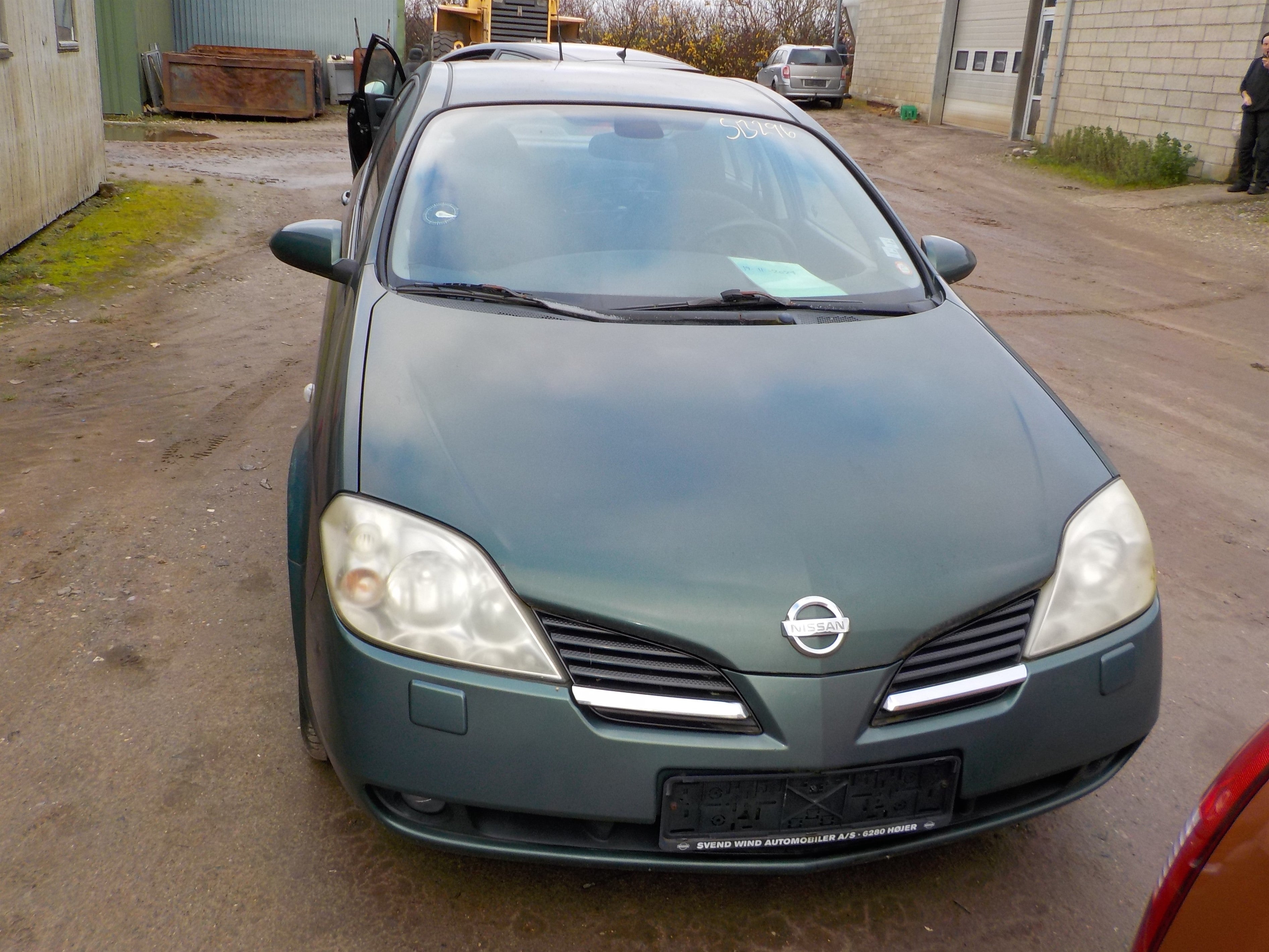 Nissan Primera P12 Pluk-Selv-Bil Med OEM Nr. Ophugger Fra Nissan Ophugger