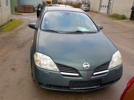 Nissan Primera P12 Pluk-Selv-Bil Med OEM Nr. Ophugger Fra Nissan Ophugger