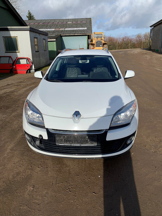 Renault Megane 3 Pluk-Selv-Bil Med OEM Nr. Ophugger Fra Renault Ophugger