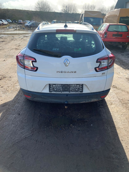 Renault Megane 3 Pluk-Selv-Bil Med OEM Nr. Ophugger Fra Renault Ophugger