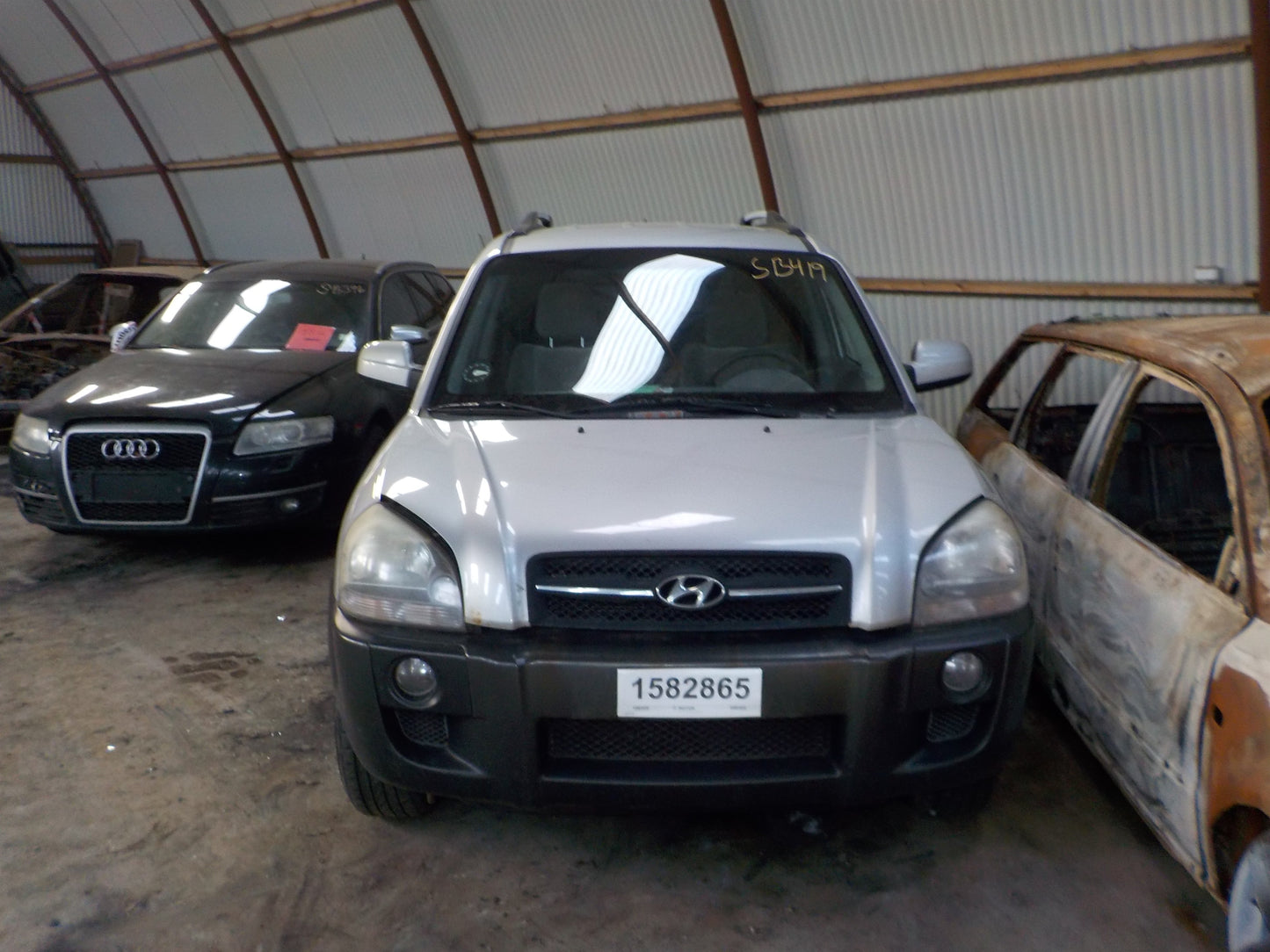 Hyundai Tucson Pluk-Selv-Bil Med OEM Nr. Ophugger Fra Hyundai Ophugger