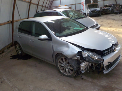 VW Golf 6 1K Pluk-Selv-Bil Med OEM Nr. Ophugger Fra VW Ophugger