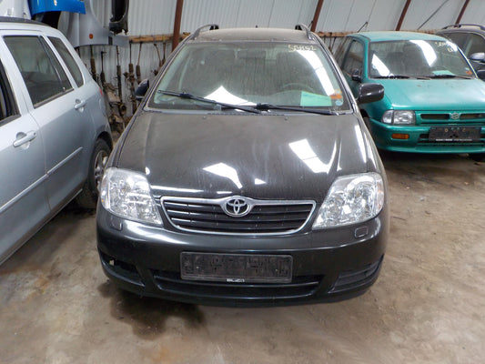 Toyota Corolla E12 Pluk-Selv-Bil Med OEM Nr. Ophugger Fra Toyota Ophugger