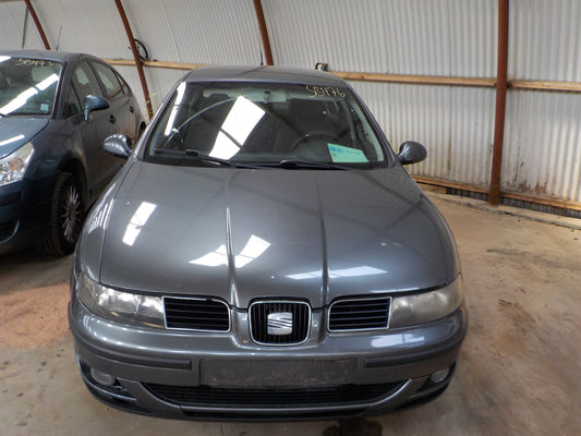 Seat Toledo Pluk-Selv-Bil Med OEM Nr. Ophugger Fra Seat Ophugger