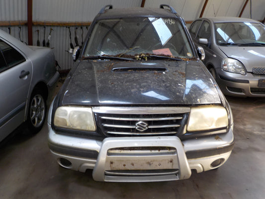 Suzuki Grand Vitara Pluk-Selv-Bil Med OEM Nr. Ophugger Fra Suzuki Ophugger