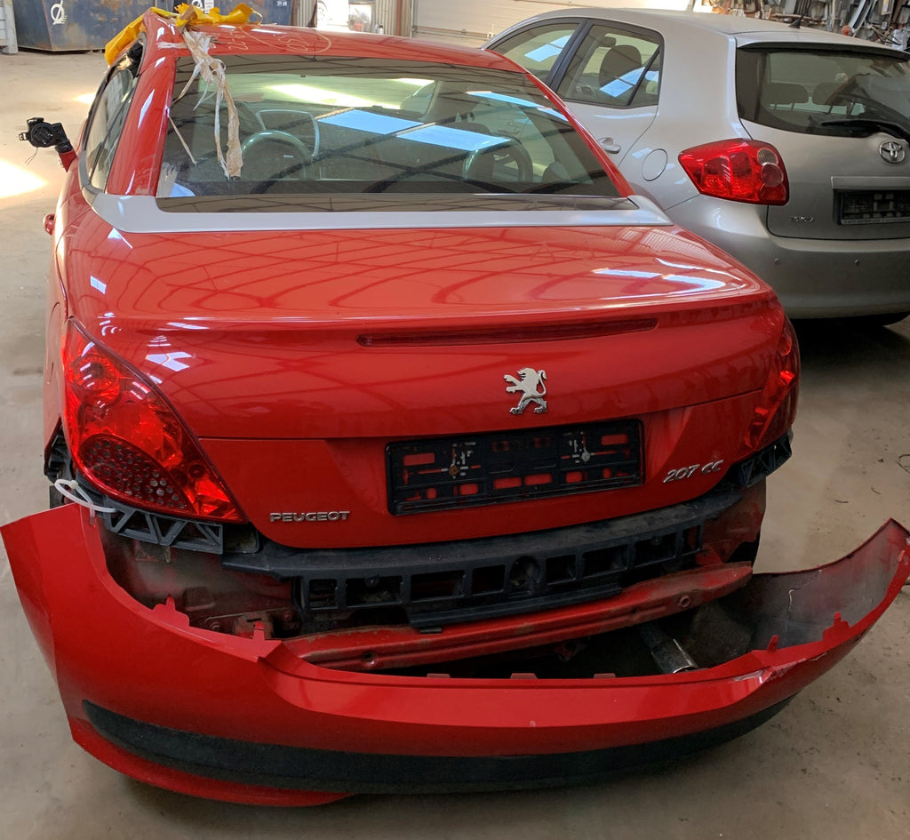 Peugeot 207 Cc Pluk-Selv-Bil Med OEM Nr. Ophugger Fra Peugeot Ophugger