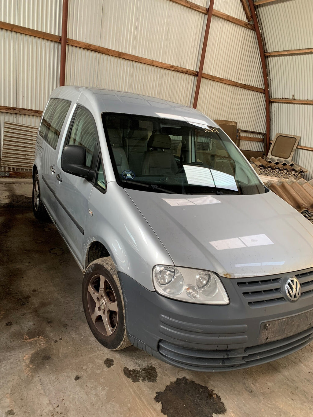 VW Caddy 2K Pluk-Selv-Bil Med OEM Nr. Ophugger Fra VW Ophugger