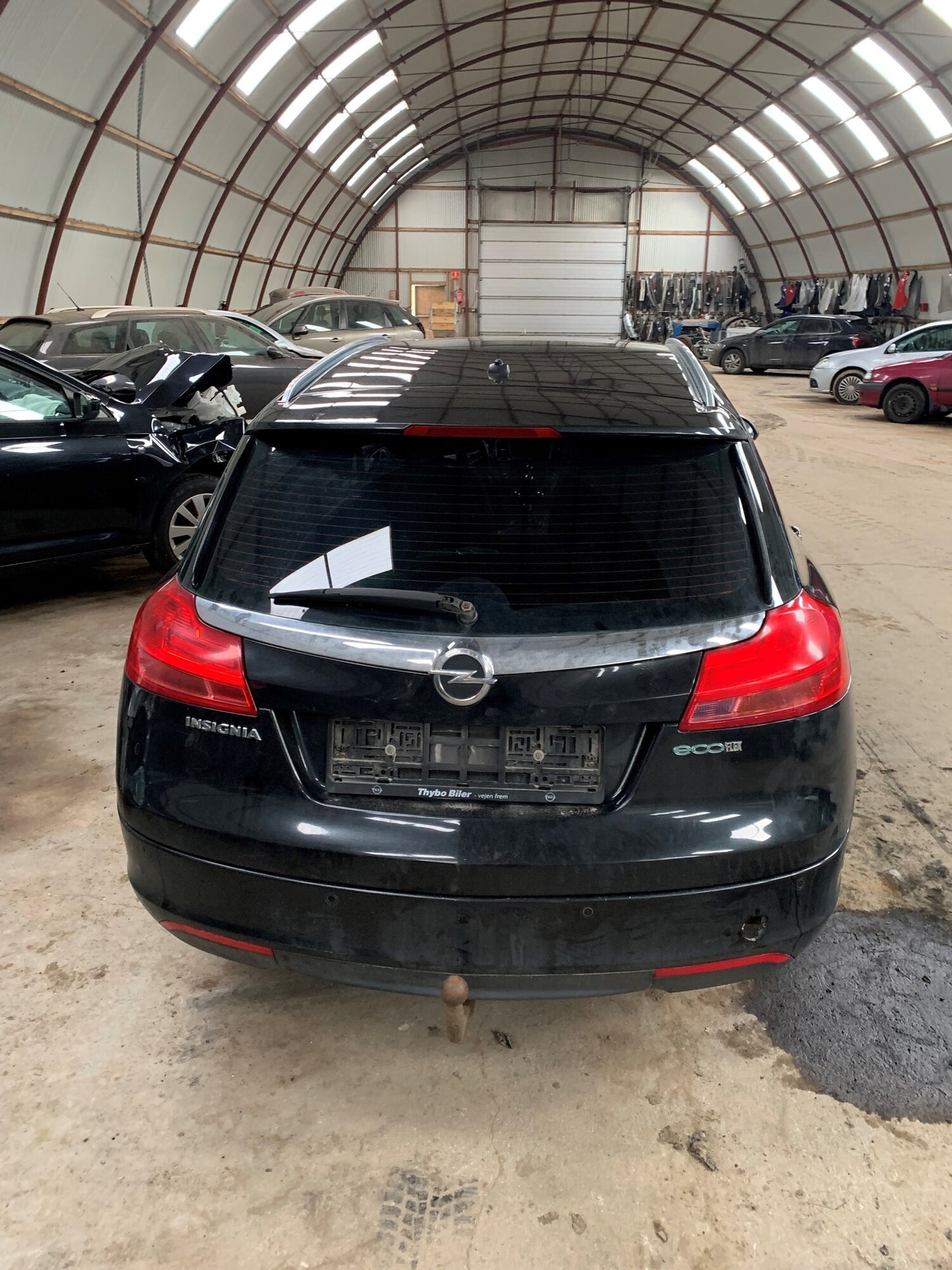 Opel Insignia A Pluk-Selv-Bil Med OEM Nr. Ophugger Fra Opel Ophugger