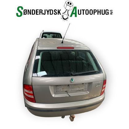 Skoda Fabia Pluk-Selv-Bil Med OEM Nr. TMBHK26Y374163962 Fra Skoda Ophugger