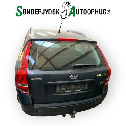 Kia Ceed Pluk-Selv-Bil Med OEM Nr. Ophugger Fra Kia Ophugger