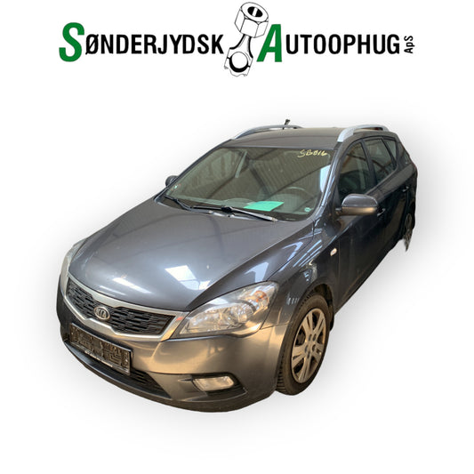 Kia Ceed Pluk-Selv-Bil Med OEM Nr. Ophugger Fra Kia Ophugger