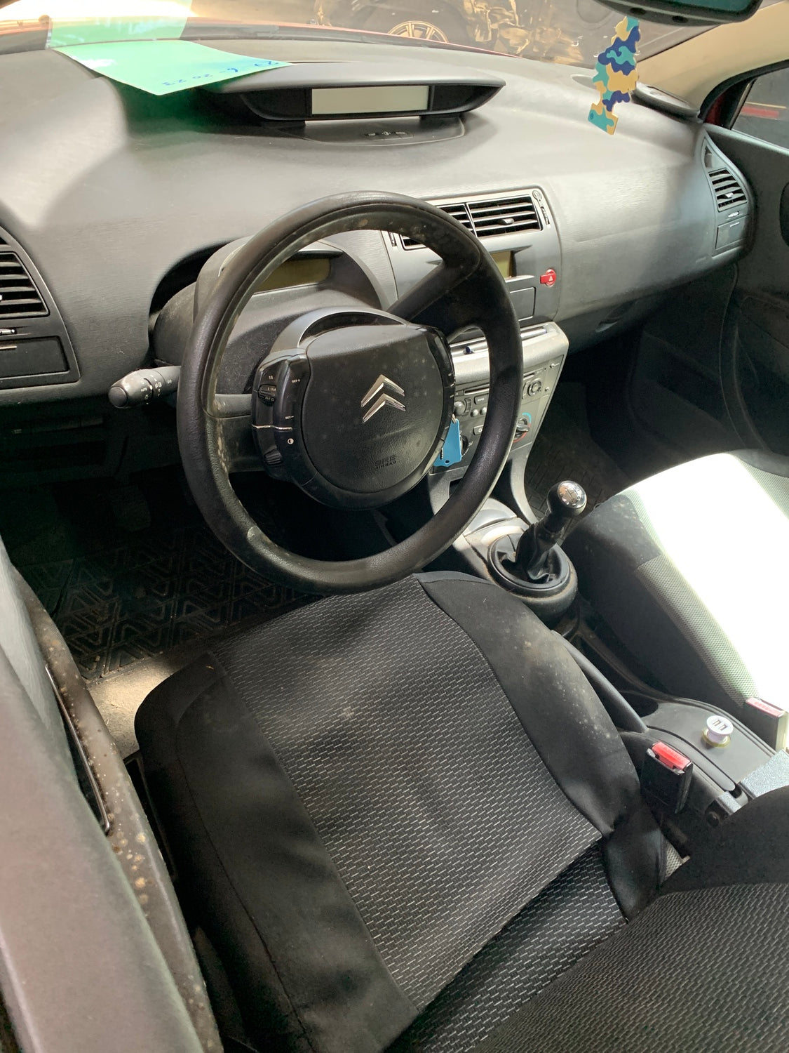 Citroen C4 Dørrude - Siderude Med OEM Nr. 9203EX Fra Citroen Ophugger