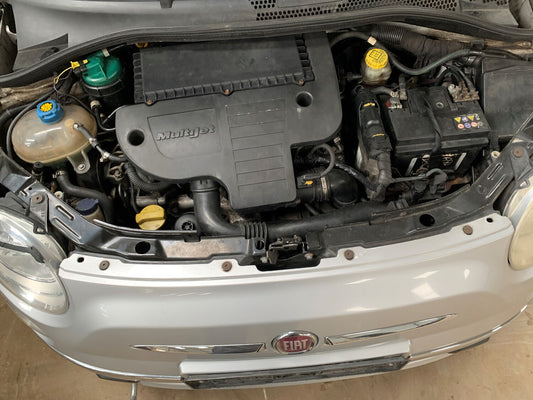 Fiat 500 Pluk-Selv-Bil Med OEM Nr. Ophugger Fra Fiat Ophugger