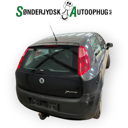 Fiat Grande Punto Pluk-Selv-Bil Med OEM Nr. Ophugger Fra Fiat Ophugger
