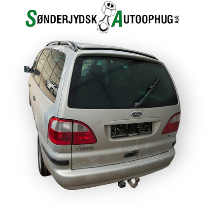 Ford Galaxy Pluk-Selv-Bil Med OEM Nr. Ophugger Fra Ford Ophugger
