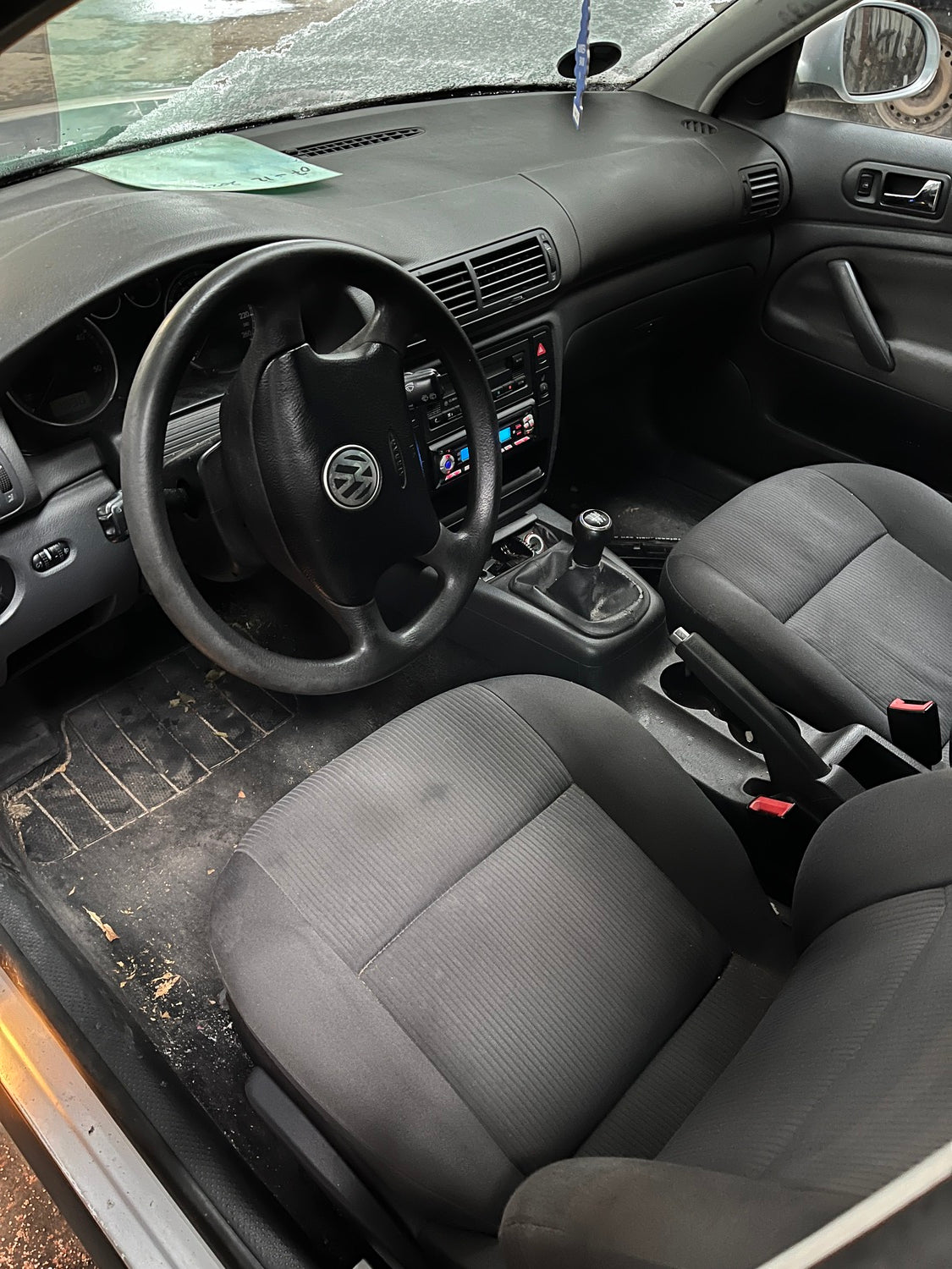 VW Passat 3B Pluk-Selv-Bil Med OEM Nr. Ophugger Fra VW Ophugger