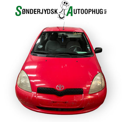 Toyota Yaris Jap. Pluk-Selv-Bil Med OEM Nr. Ophugger Fra Toyota Ophugger