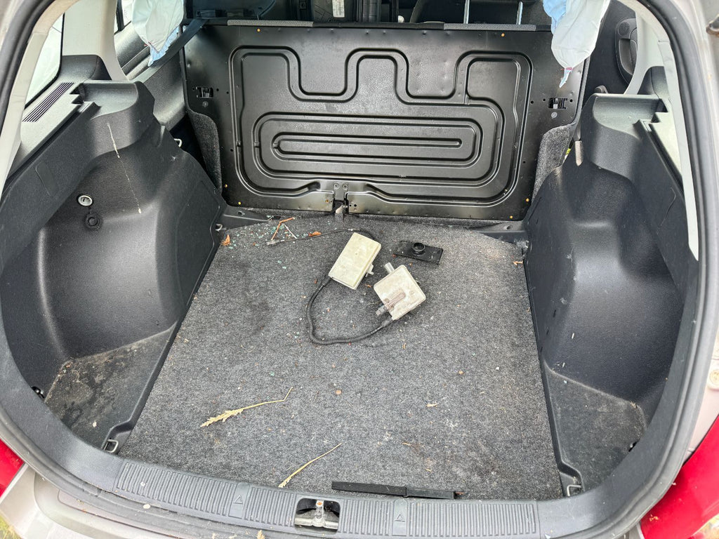 Skoda Fabia Pluk-Selv-Bil Med OEM Nr. TMBFH65J7A3087368 Fra Skoda Ophugger