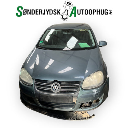 VW Jetta 1K Pluk-Selv-Bil Med OEM Nr. Ophugger Fra VW Ophugger