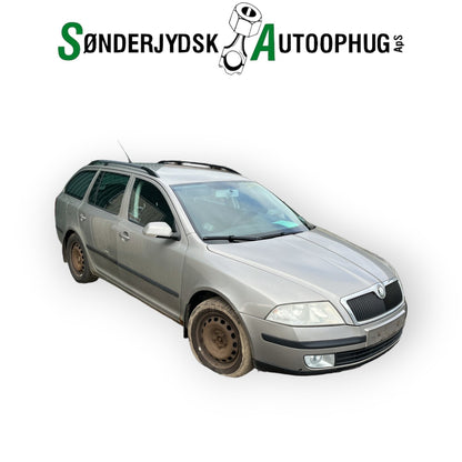 Skoda Octavia Pluk-Selv-Bil Med OEM Nr. Ophugger Fra Skoda Ophugger