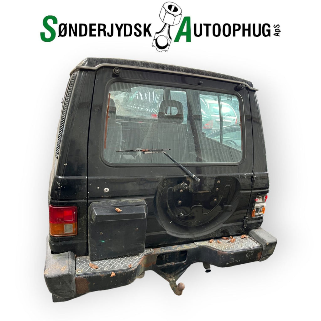Mitsubishi Pajero Lo43Gv Pluk-Selv-Bil Med OEM Nr. Ophugger Fra Mitsubishi Ophugger