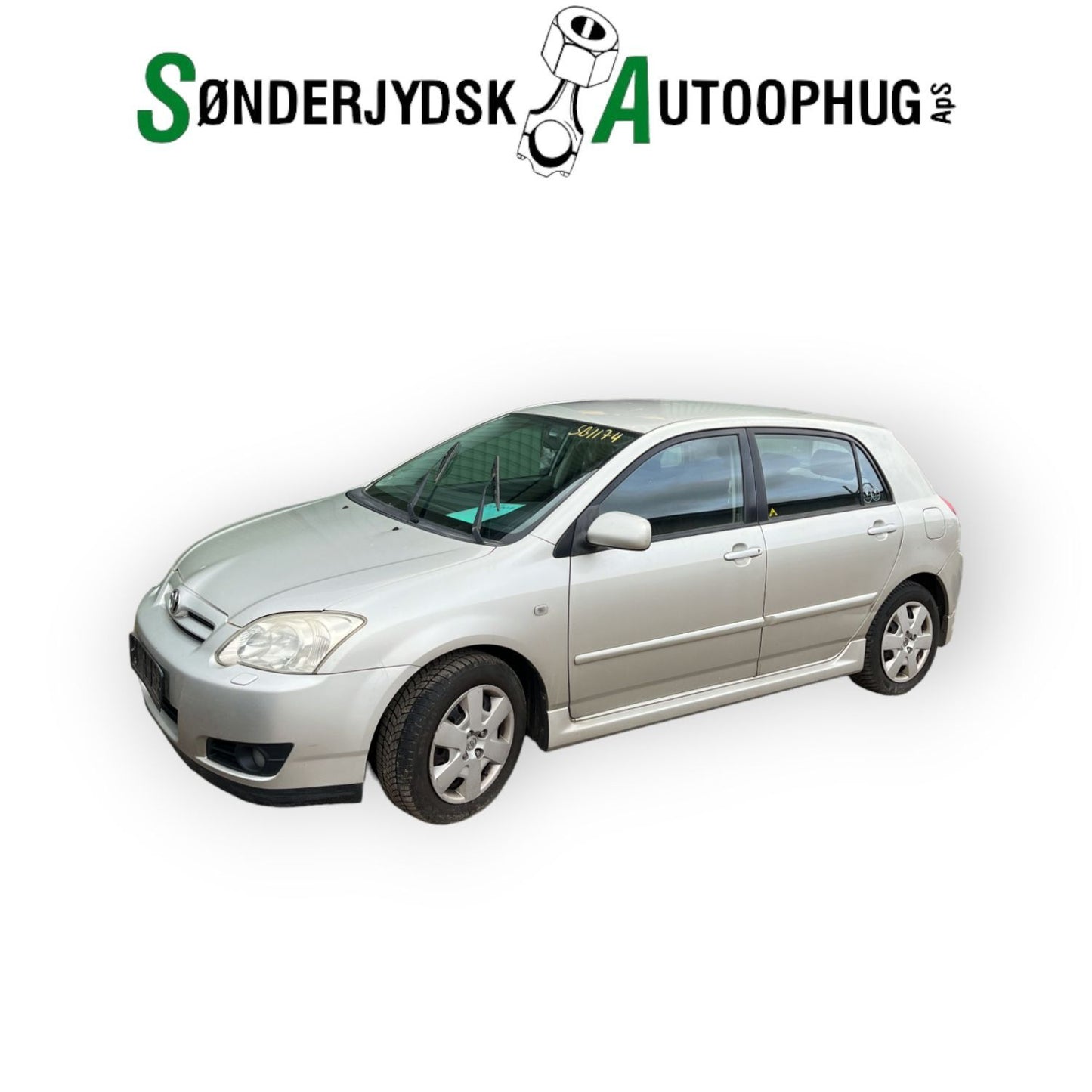 Toyota Corolla E12 Pluk-Selv-Bil Med OEM Nr. Ophugger Fra Toyota Ophugger