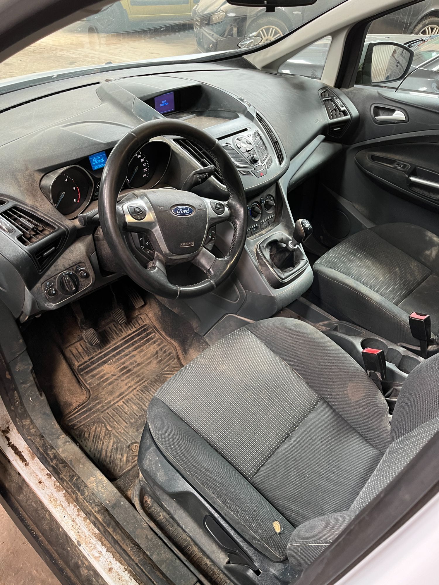 Ford C‑Max 2 Pluk-Selv-Bil Med OEM Nr. Ophugger Fra Ford Ophugger
