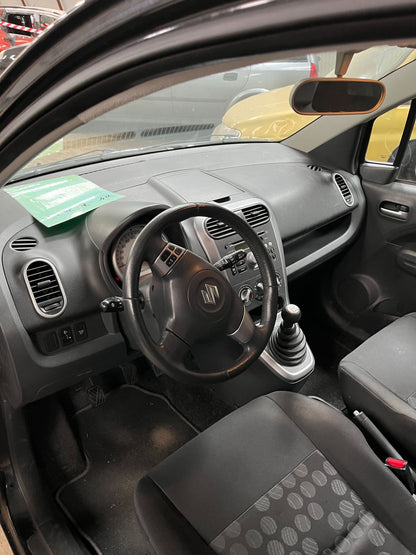 Suzuki Splash Pluk-Selv-Bil Med OEM Nr. Ophugger Fra Suzuki Ophugger