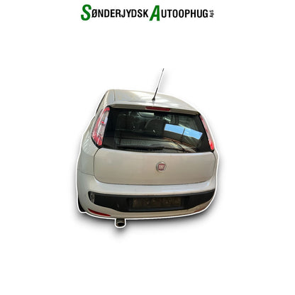 Fiat Punto Evo Pluk-Selv-Bil Med OEM Nr. Ophugger Fra Fiat Ophugger