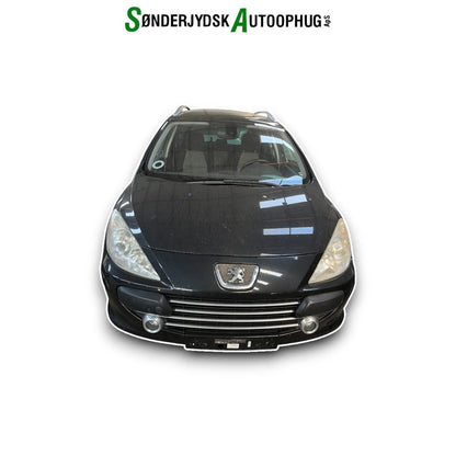Peugeot 307 Pluk-Selv-Bil Med OEM Nr. Ophugger Fra Peugeot Ophugger