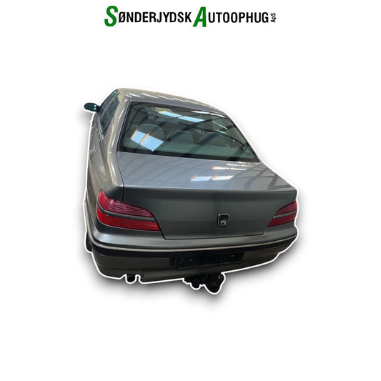 Peugeot 406 Pluk-Selv-Bil Med OEM Nr. Ophugger Fra Peugeot Ophugger
