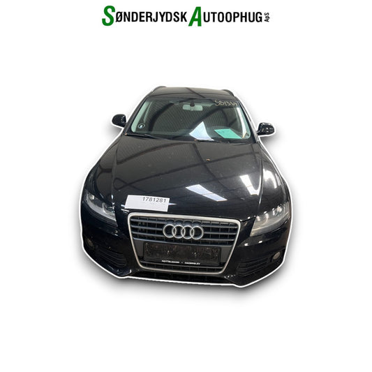 Audi A4 8K Pluk-Selv-Bil Med OEM Nr. Ophugger Fra Audi Ophugger