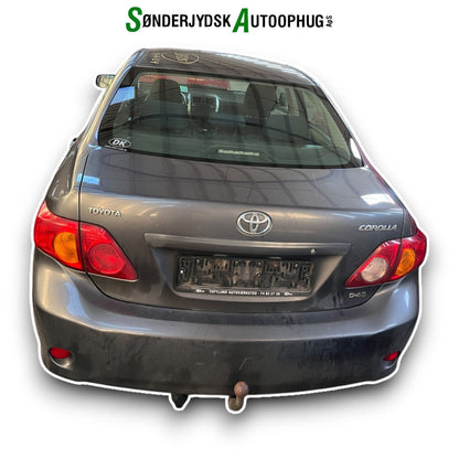 Toyota Corolla Sedan E15 Pluk-Selv-Bil Med OEM Nr. Ophugger Fra Toyota Ophugger