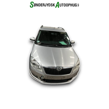 Skoda Fabia Pluk-Selv-Bil Med OEM Nr. Ophugger Fra Skoda Ophugger