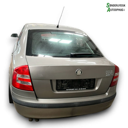 Skoda Octavia Pluk-Selv-Bil Med OEM Nr. Ophugger Fra Skoda Ophugger