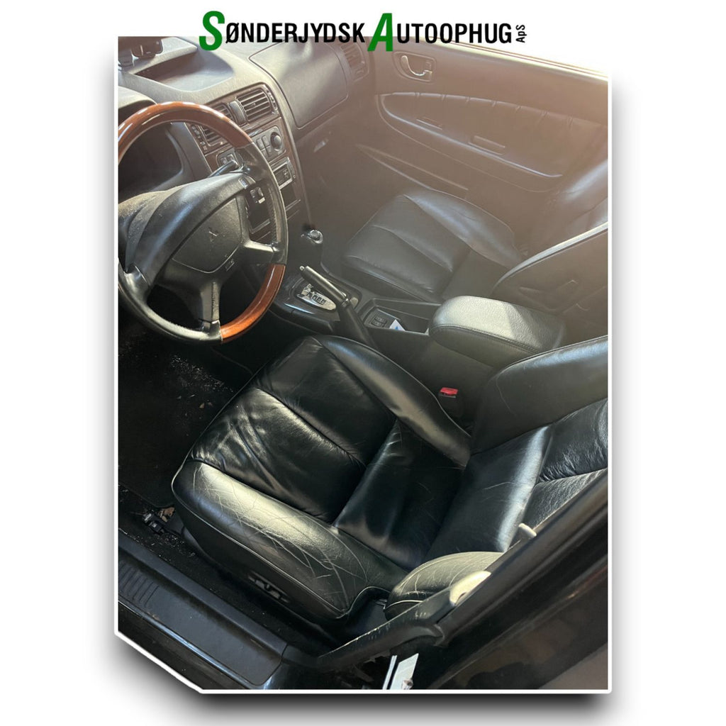 Mitsubishi Galant Nea5 Pluk-Selv-Bil Med OEM Nr. Ophugger Fra Mitsubishi Ophugger