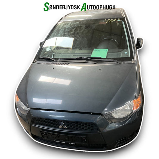 Mitsubishi Colt Facel Pluk-Selv-Bil Med OEM Nr. Ophugger Fra Mitsubishi Ophugger