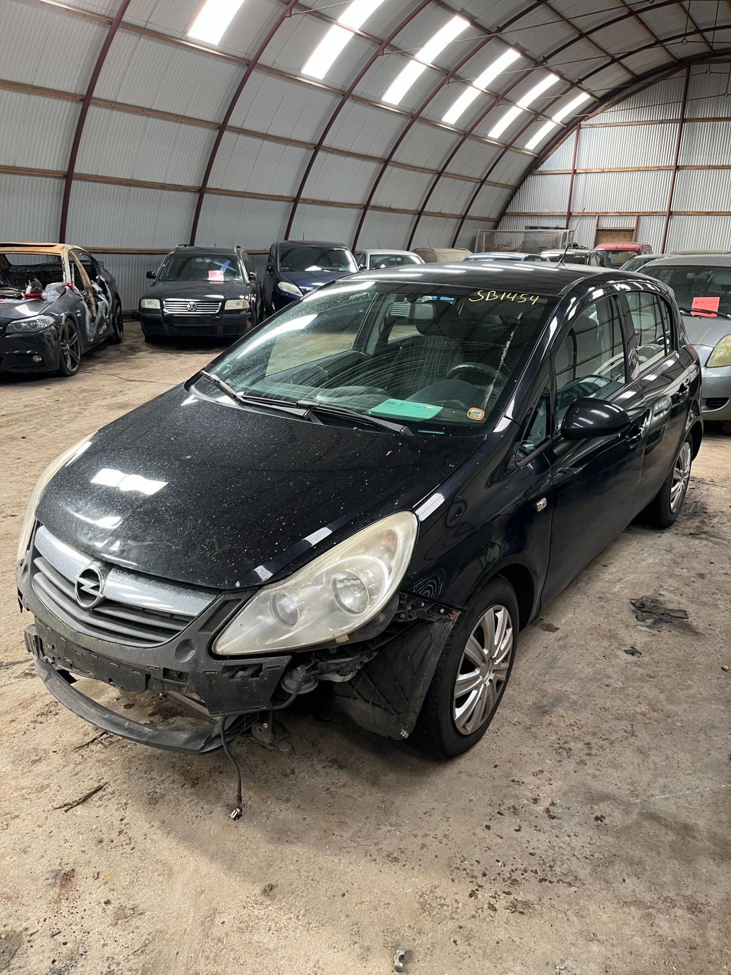 Opel Corsa D Pluk-Selv-Bil Med OEM Nr. Ophugger Fra Opel Ophugger