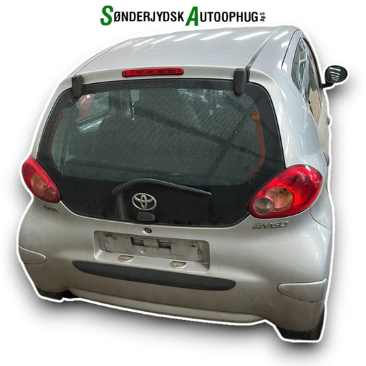 Toyota Aygo Pluk-Selv-Bil Med OEM Nr. Ophugger Fra Toyota Ophugger