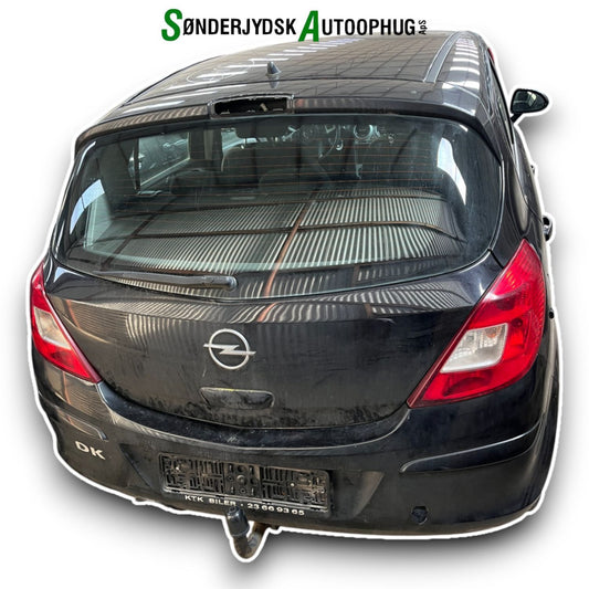 Opel Corsa D Pluk-Selv-Bil Med OEM Nr. Ophugger Fra Opel Ophugger