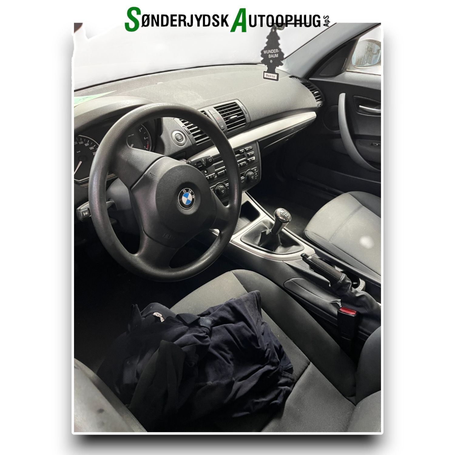 BMW 1-Serie E81/E82/E87 Pluk-Selv-Bil Med OEM Nr. Ophugger Fra BMW Ophugger