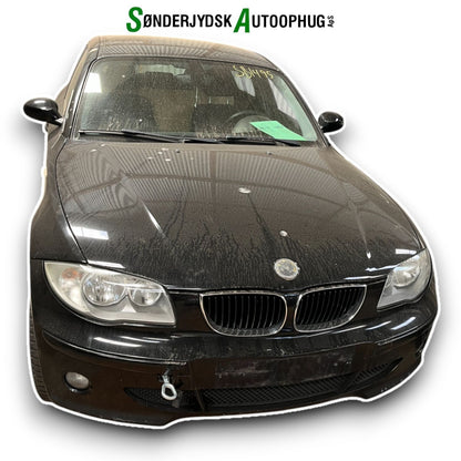 BMW 1-Serie E81/E82/E87 Pluk-Selv-Bil Med OEM Nr. Ophugger Fra BMW Ophugger