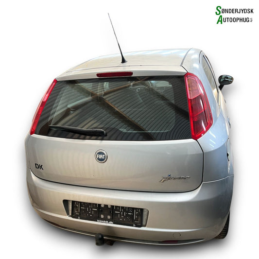 Fiat Grande Punto Pluk-Selv-Bil Med OEM Nr. Ophugger Fra Fiat Ophugger