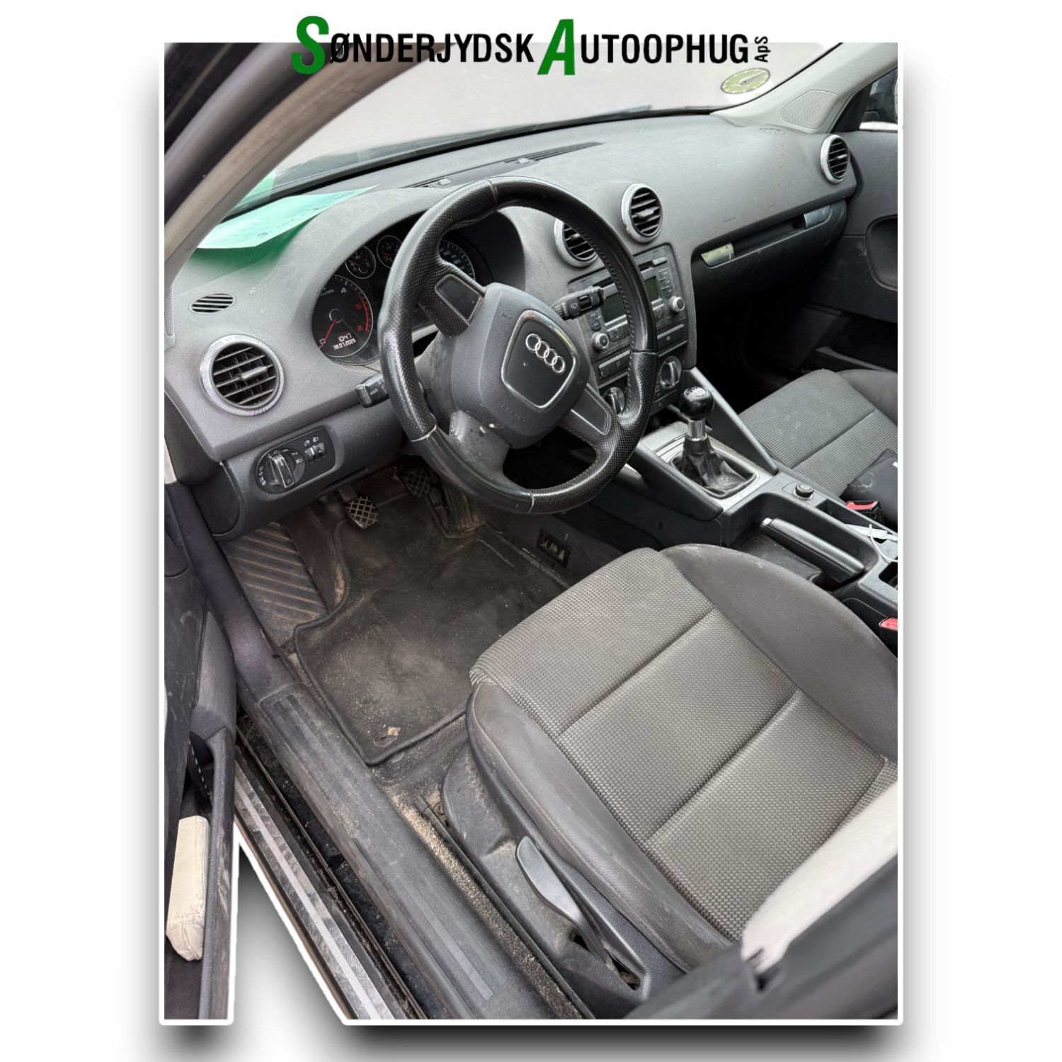 Audi A3 8P Pluk-Selv-Bil Med OEM Nr. Ophugger Fra Audi Ophugger