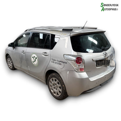 Toyota Verso-S Pluk-Selv-Bil Med OEM Nr. Ophugger Fra Toyota Ophugger