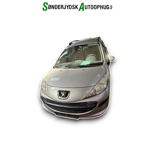 Peugeot 207 Pluk-Selv-Bil Med OEM Nr. Ophugger Fra Peugeot Ophugger